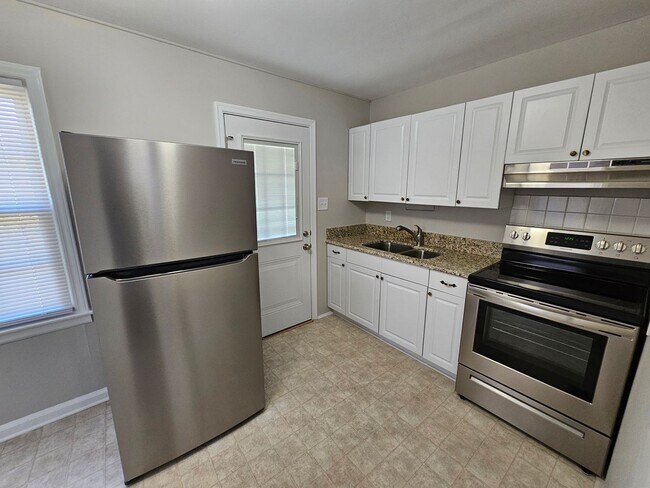Building Photo - 1130 Brighton Road - Bev Roberts Rentals &...