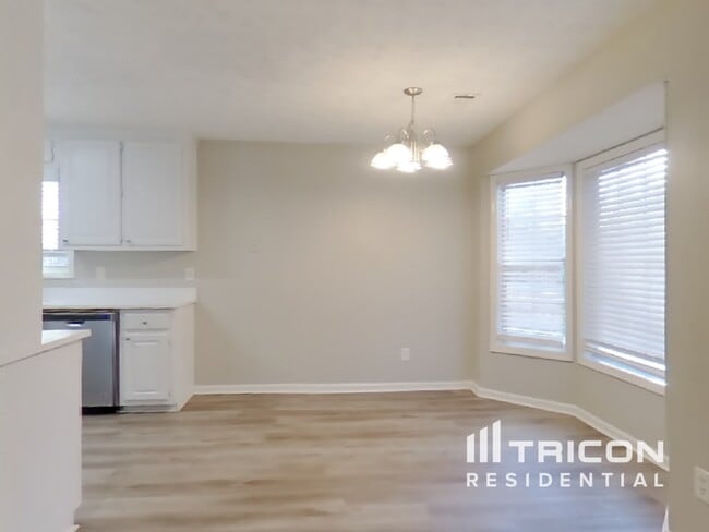 Building Photo - 5384 Forest Ridge Drive Loganville GA