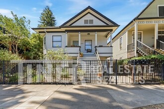 Building Photo - 1508 E St