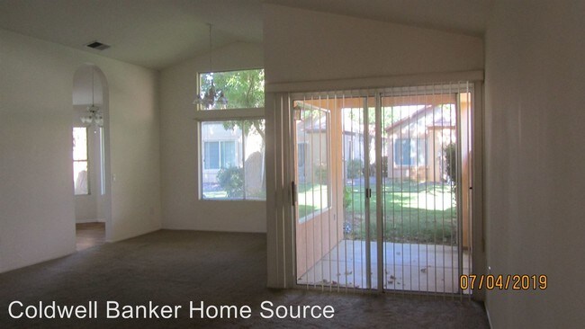 Building Photo - 11580 Mountain Meadow Dr