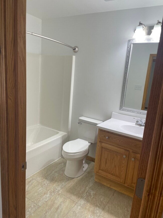 Foto del edificio - 2130 Westchester Ave