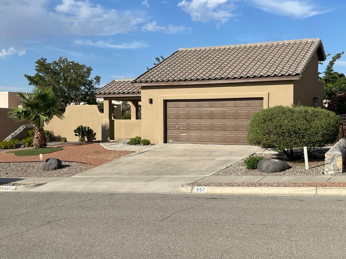 697 Canyon Verde, Las Cruces, NM 88011 House Rental in Las Cruces, NM