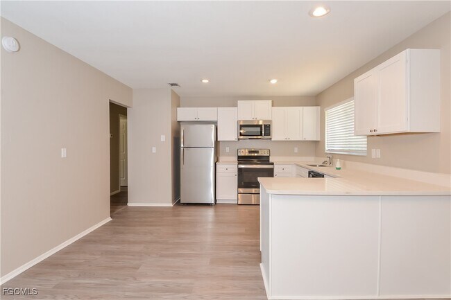 Foto del edificio - 5222 Cambay St