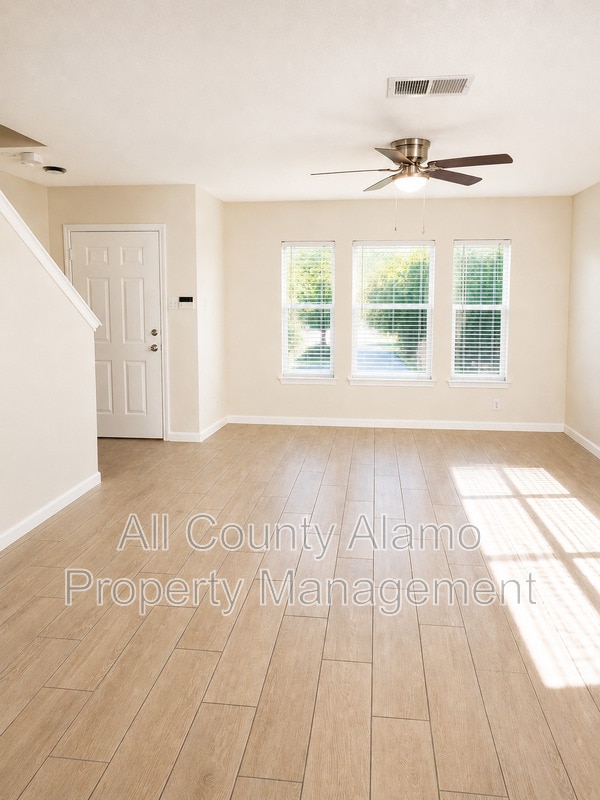 Building Photo - 9023 Mountain Field Dr