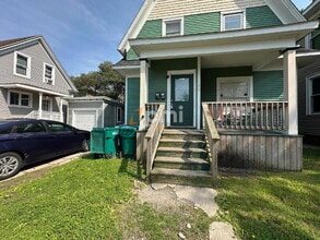 Building Photo - 108 Osborn St