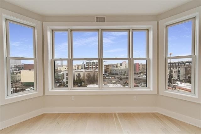 Foto del edificio - 366 6th St