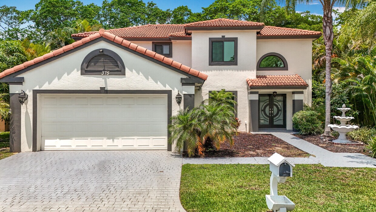Foto principal - 375 NW 48th Ave