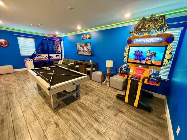 Foto del edificio - 8097 Surf St