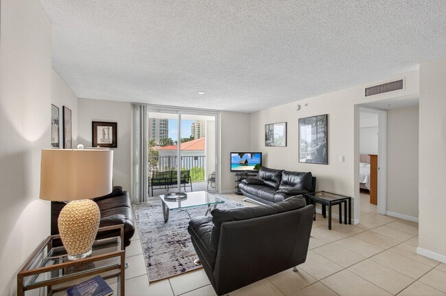 Building Photo - 3606 S Ocean Blvd