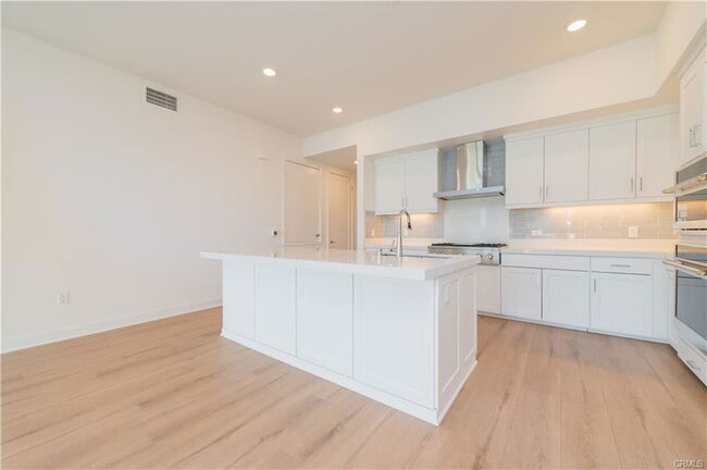 Building Photo - 1507 Rivington