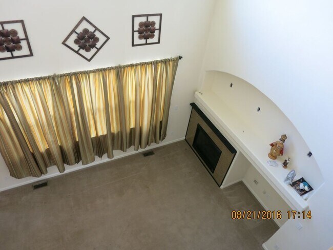 Building Photo - 4 Bedroom 3 Bath Thornton Home