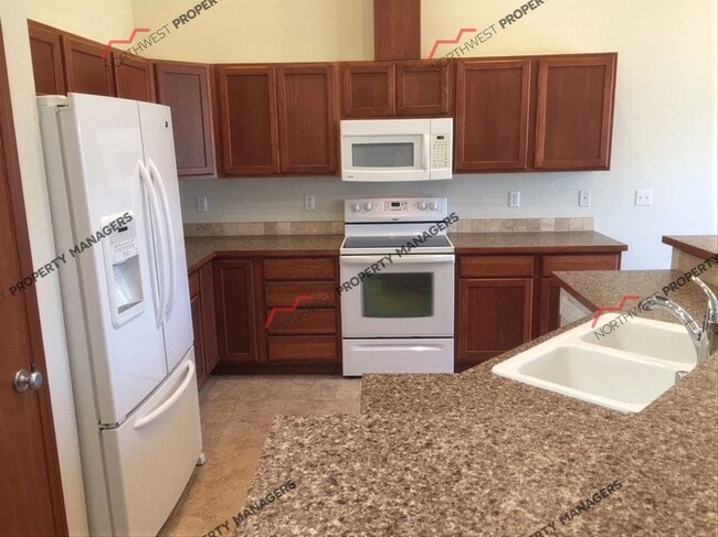 Building Photo - STATUS: AVAILABLE  | R175 |  $2195