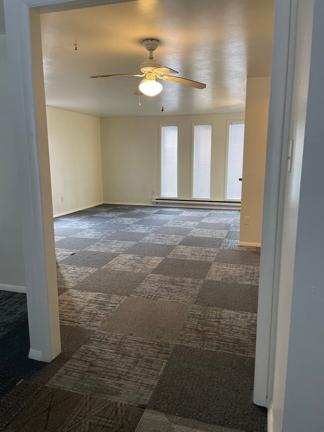 Building Photo - 5012 Old Maysville Rd