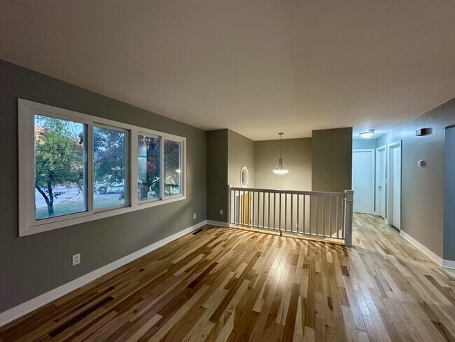 Foto del edificio - Gorgeous Single Family Home in Brooklyn Park!