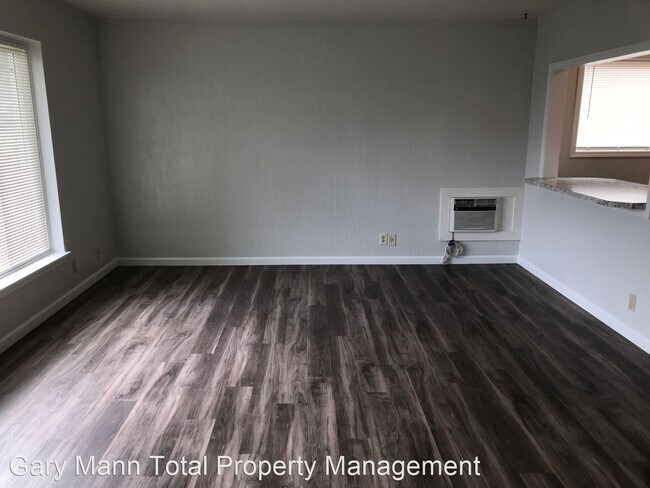 Building Photo - 2 br, 1 bath House - 609 Crest Drive