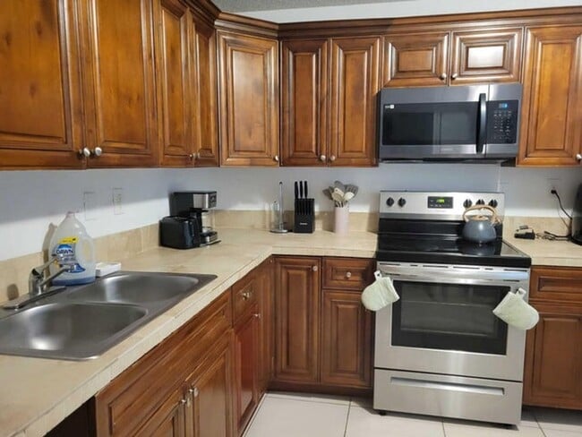 Foto del edificio - 2759 NW 58th Terrace