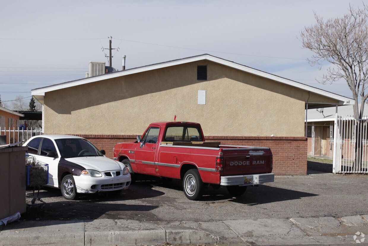 147151 General Arnold St NE, Albuquerque, NM 87123 Apartments in