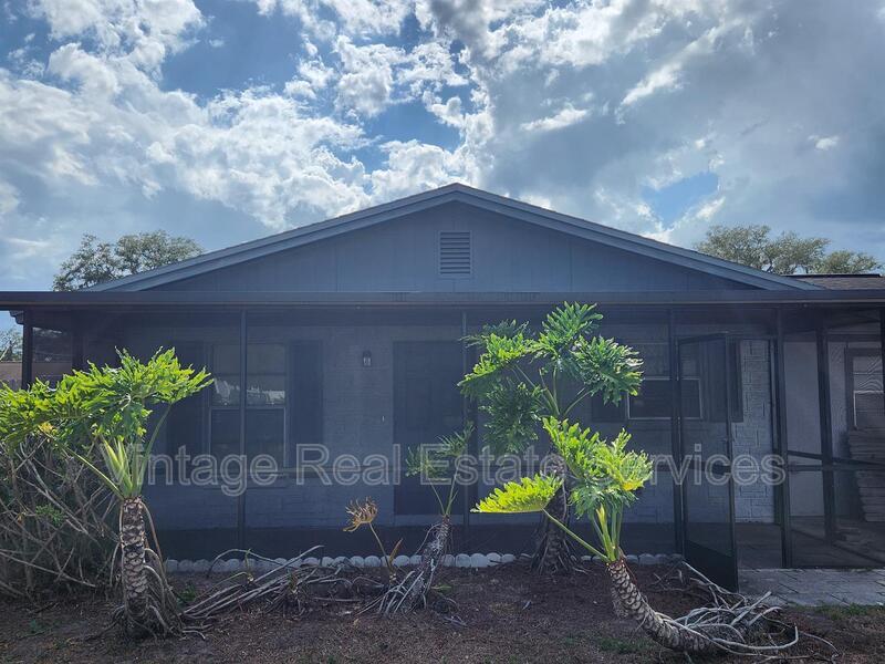 Photo - 806 Walnut Dr