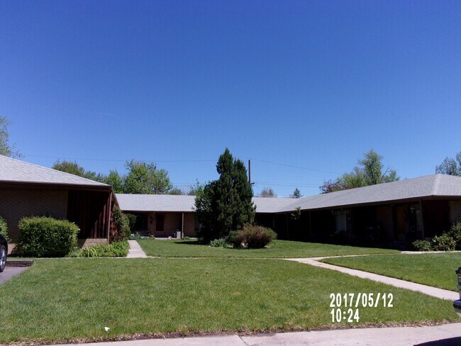 Foto del edificio - 8247 W 16th Pl
