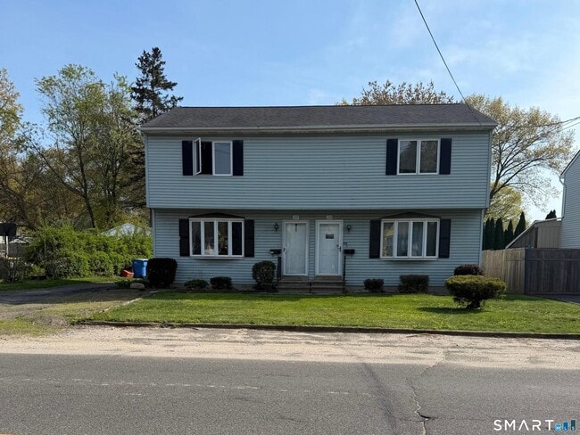 Building Photo - 219 Nichols Dr