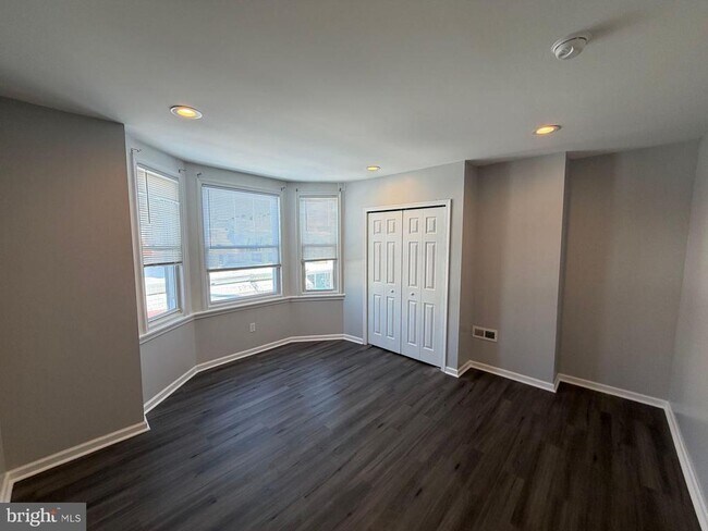 Foto del edificio - 38 N Redfield St