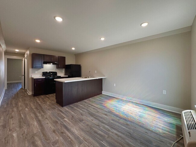 Building Photo - 1 Bedroom • 1 Bath Duplex on 23rd Street!