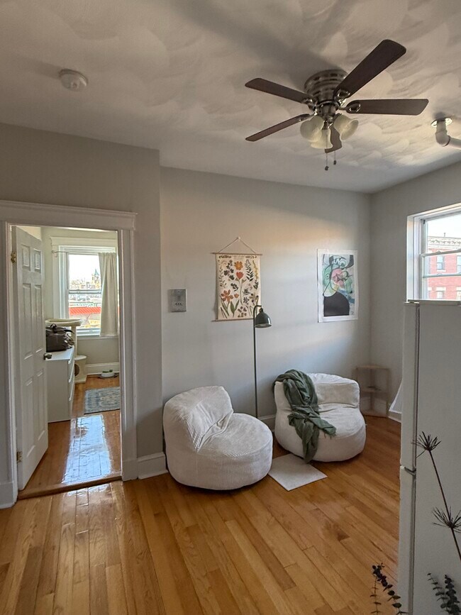 Building Photo - 1197 Commonwealth Ave