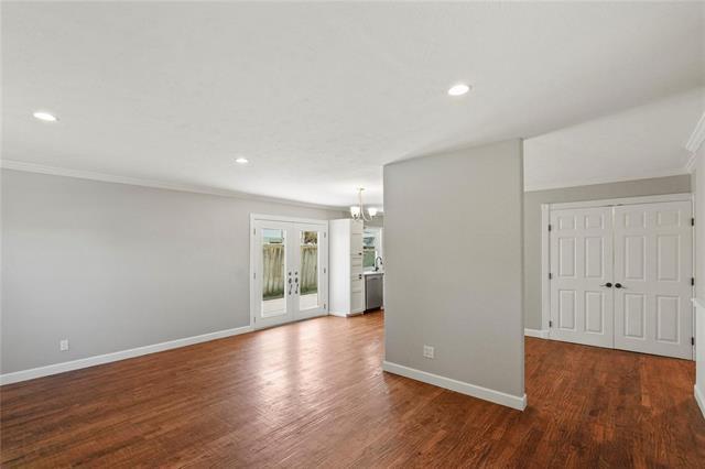 Building Photo - 1637 Dell Oak Dr