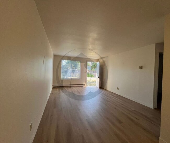 Building Photo - Jackson TriPlex