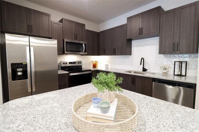 Foto del edificio - 300 Hwy 81