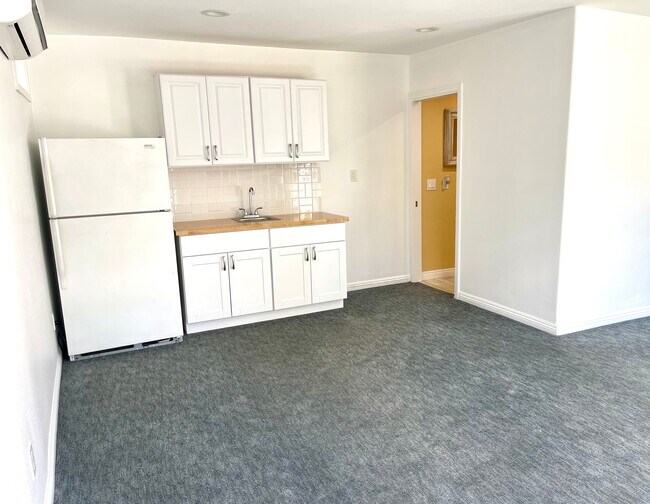 Foto del edificio - 4911 Sunnyslope Ave