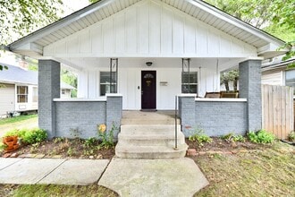 Building Photo - 1924 Mansfield St
