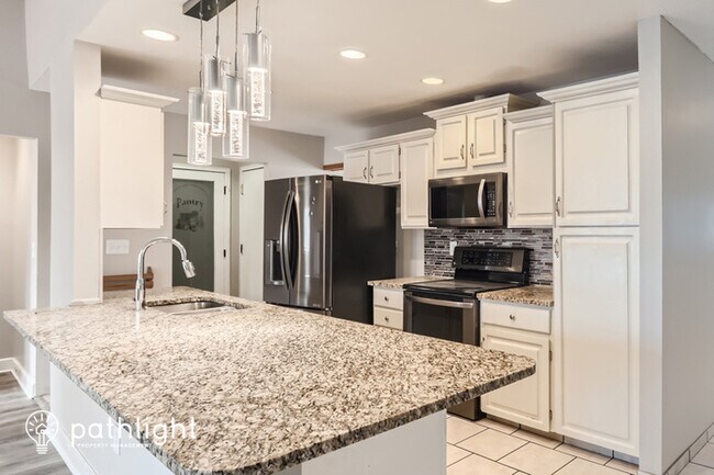 Building Photo - 2093 S Rifle St, Aurora, CO, 80013