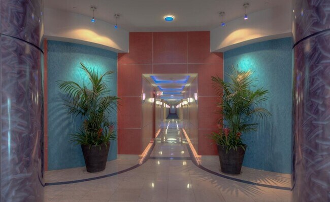 Foto del edificio - Direct riverfront 3 bedroom 3 bath