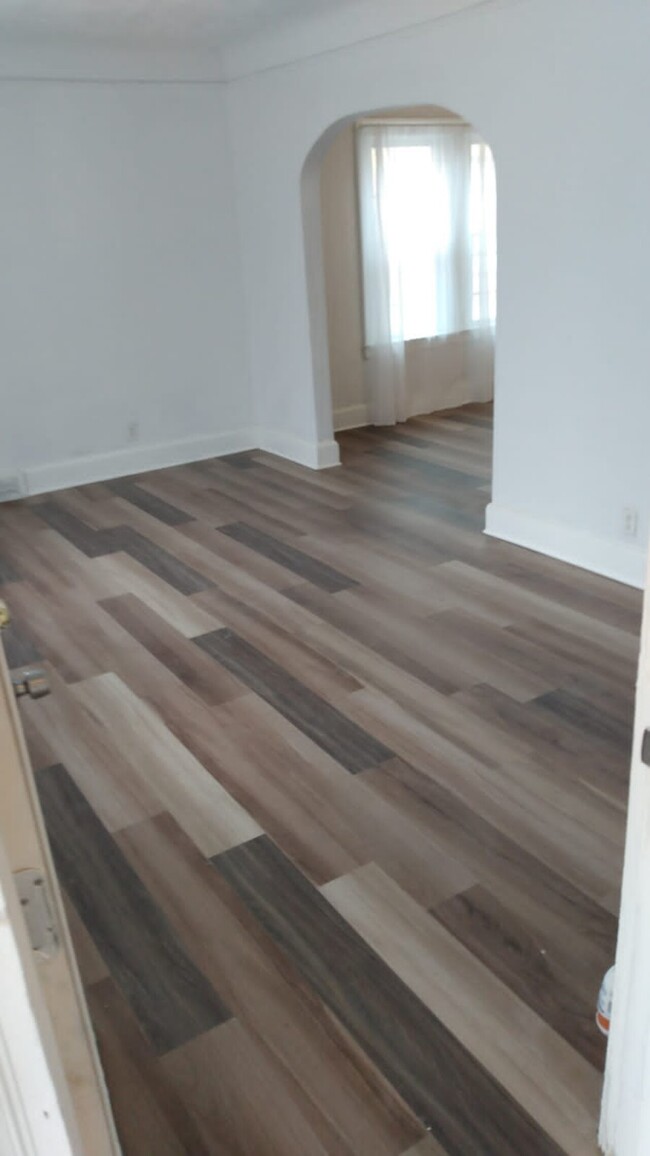 Building Photo - 4833 Chalmers