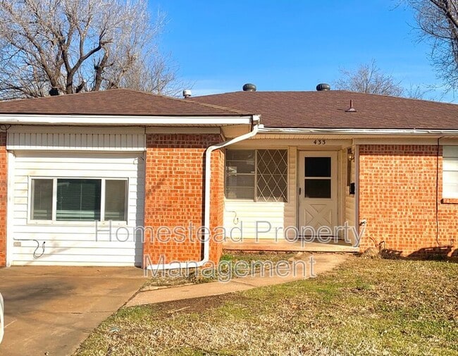 Building Photo - 433 NW 84th St