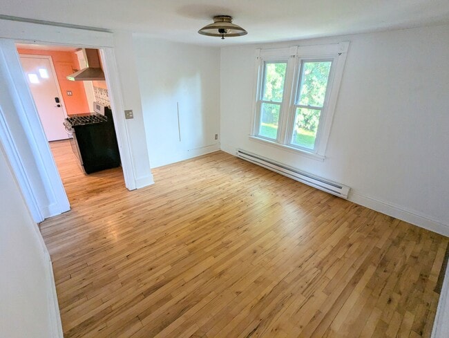Foto del edificio - 423 Fillmore St NE