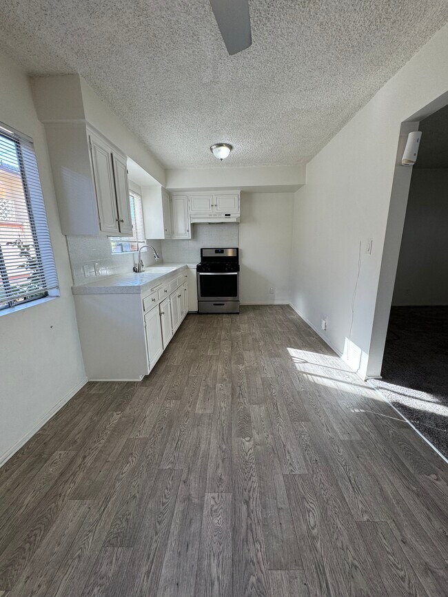 2704 Graham Ave Unit 2, Redondo Beach, CA 90278 Apartments in Redondo