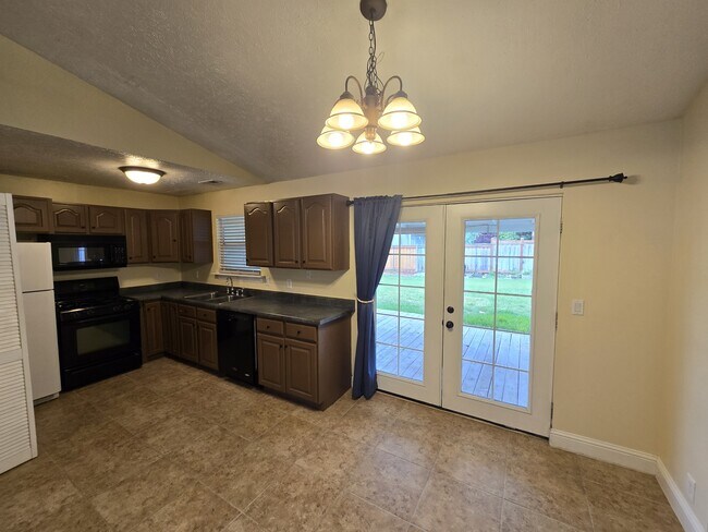 Foto del edificio - 2575 Dry Creek Dr