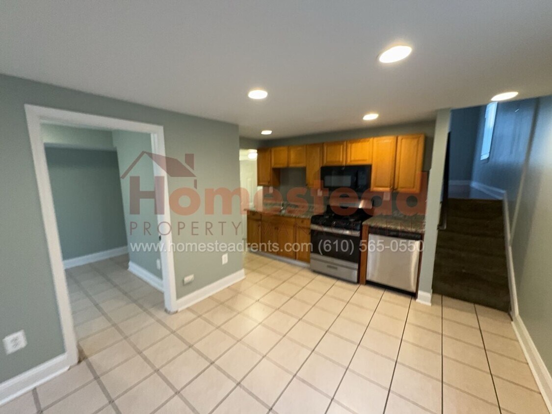 Primary Photo - 3 Bedroom HOME in Linwood!