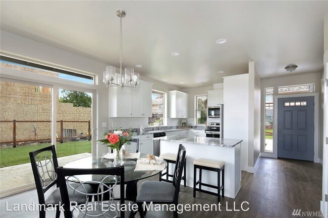 Building Photo - 4 br, 2.5 bath House - 2088 Bakerscape Court