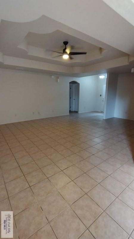 Building Photo - 4860 Larkspur Dr