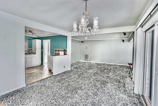 Foto del edificio - 130 Heather Dr