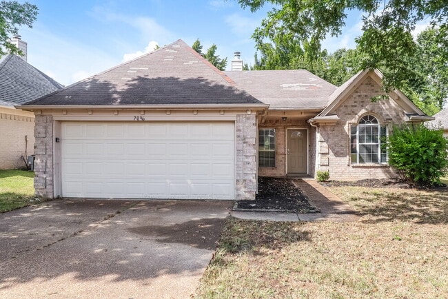 Building Photo - 7096 Lagrange Hill Dr