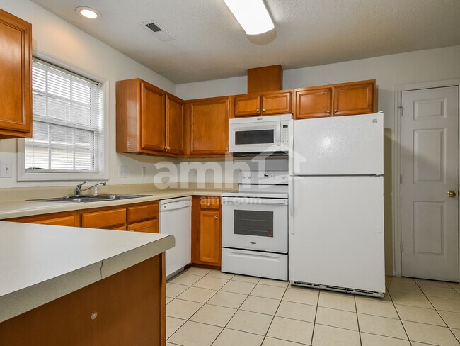 Foto del edificio - 137 Cameron Way Cir