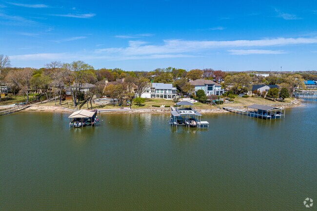 Lakefront homes in Eagle Mountain often provide residents with beautiful daily views.