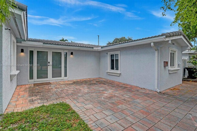 Foto del edificio - 1780 NE 21st St