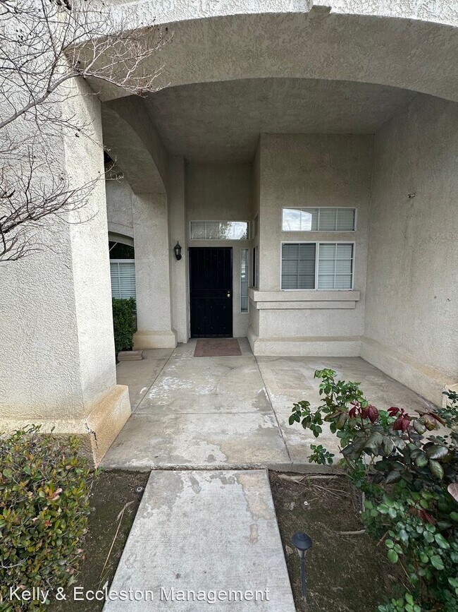 Building Photo - 3 br, 2 bath House - 10117 Bay Colony Dr.