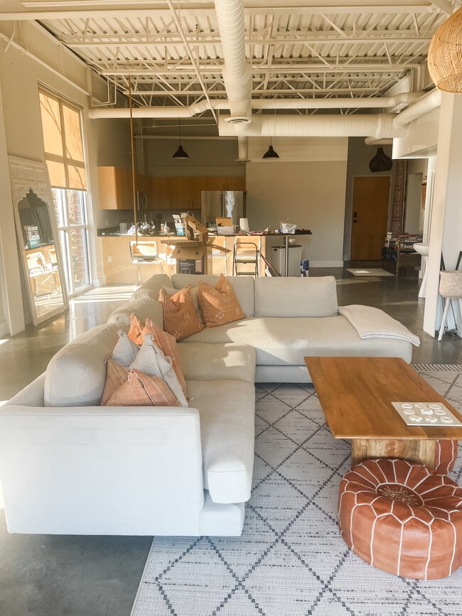 Foto del edificio - 5200 Peachtree Rd