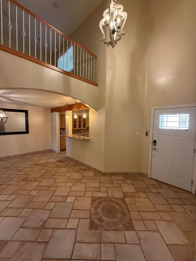 Building Photo - Beautiful Sunset Terraces Condo for Rent!